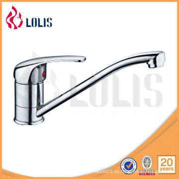 (B0016-C) Grifo de cocina retráctil para lavabo de cocina de cuerpo de latón